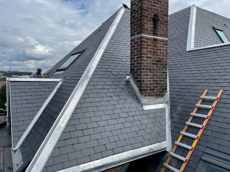 Réfection d’une grande maison de maître en ardoise naturelle dans le secteur du Havre