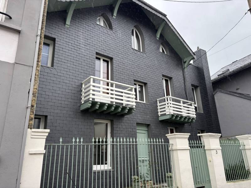 Entreprise de couverture à Sainte-Adresse : isolation thermique des murs par l’extérieur, éligible à la prime CEE et finitions en ardoise