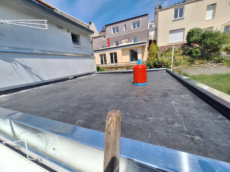 Entreprise de couverture pour la réfection d'une étanchéité de toit terrasse EPDM avec isolant sur le secteur du Havre 76