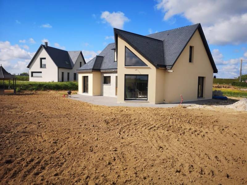 Pose d'une toiture en ardoise pour une maison neuve proche Le Havre